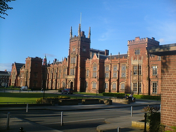 Historisches Gebäude der Queen's University Belfast
